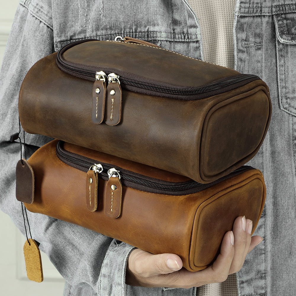 Man holding a retro cowhide bag